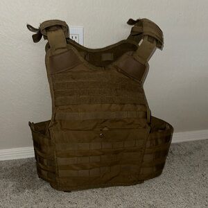 Tactical Brown Vest